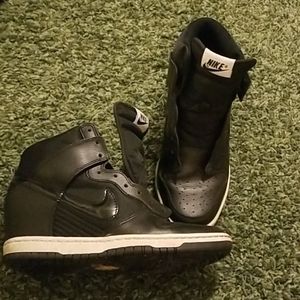 Nike High top tennys